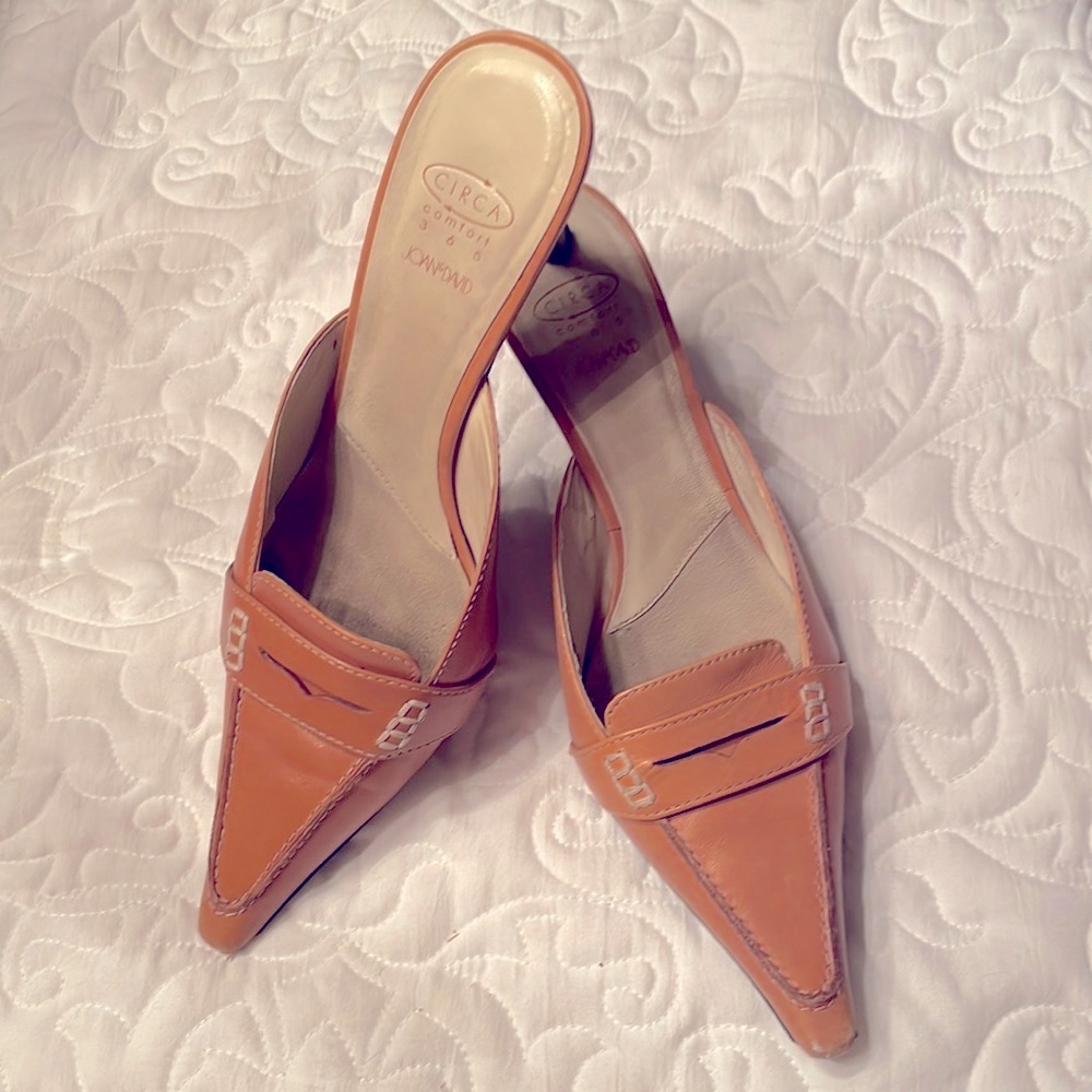 Circa Joan & David Natural Leather Mule 7 1/2 M